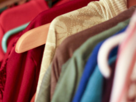 How to Organize a Clothing Swap Party