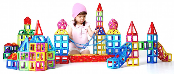 Magformers, gift recommendation from the Frugal Mama blog