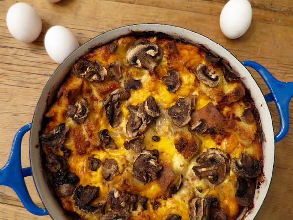 Bacon and cheese strata: an easy make-ahead casserole for brunch parties